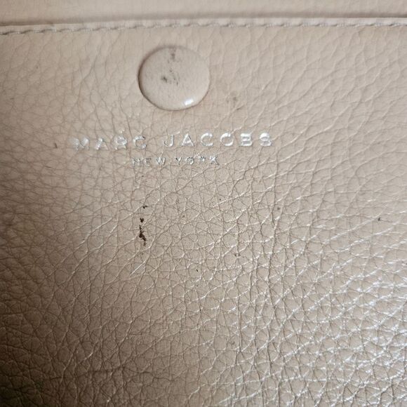 Marc Jacobs Tan Leather Crossbody Bag, SALE! - Picture 2 of 8